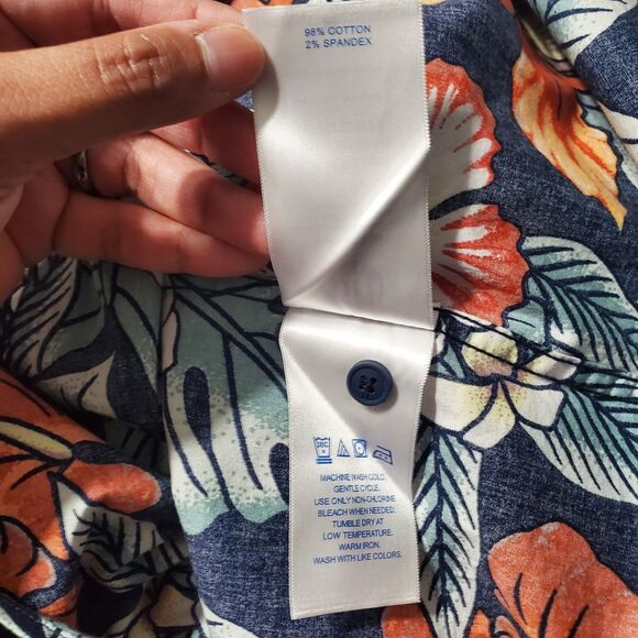 Hurley Shirt Mens M Floral Tropical Flowers Design Button Up Aloha Hawaiian New - Picture 9 of 10